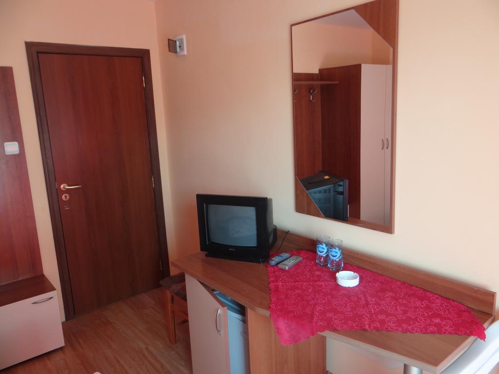 Guest House Lazur Obzor Extérieur photo