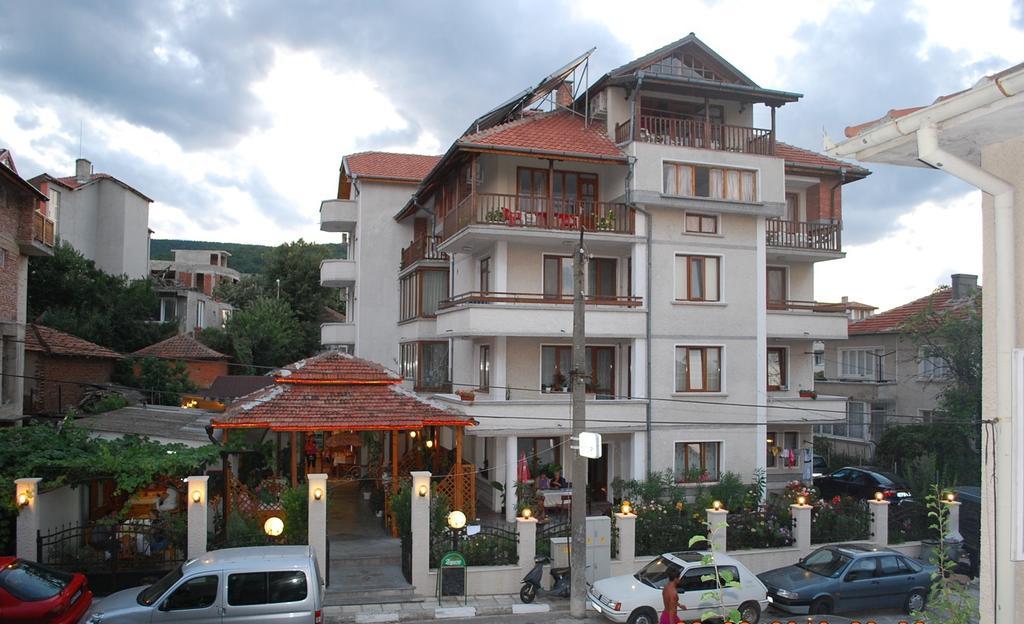 Guest House Lazur Obzor Extérieur photo